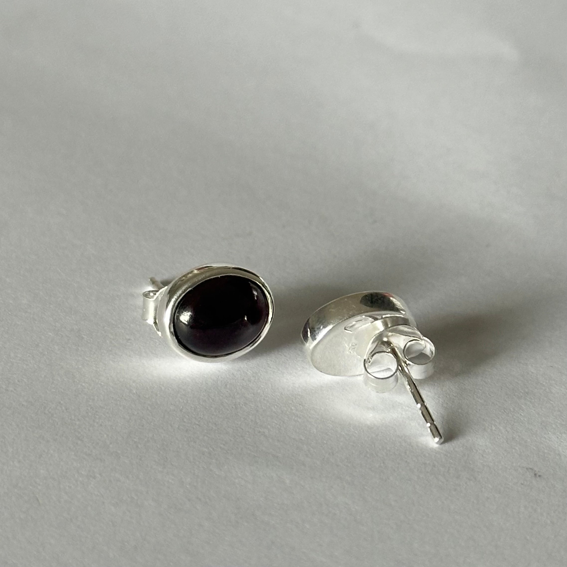 Sterling Silver Oval Stud Earrings with Cabochon Cut Garnet Gemstone - Milina London 